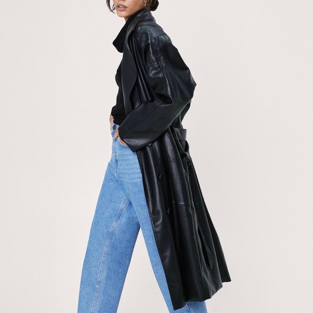 Amazing leather trench coat